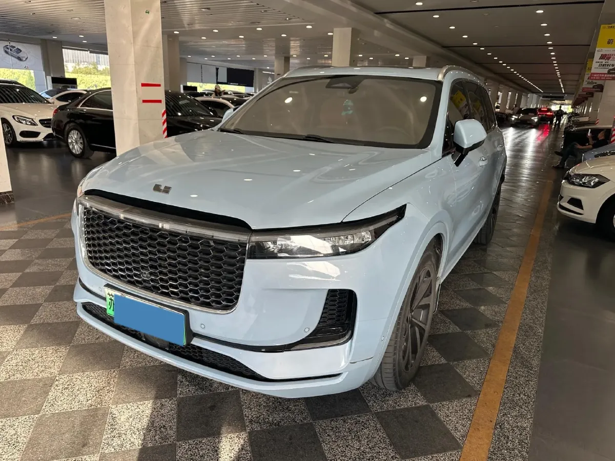 2021 Li ONE Range Extended 131HP REEV 40.5KWH,autocango,china used car exporter,china ev exporter,chinese used car exporter,chinese used ev exporter