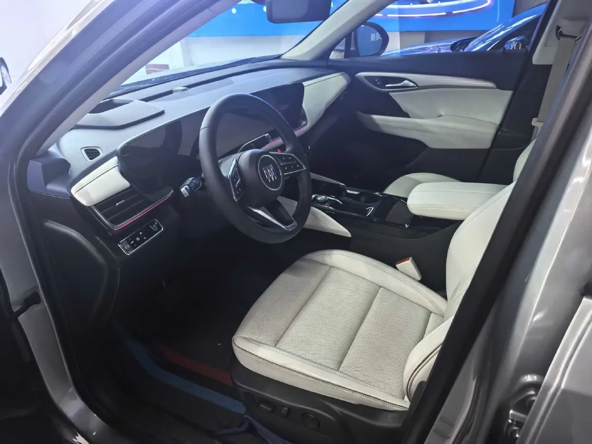 2024 Buick EnvisionPlus 2.0T 237HP L4 9AT,autocango,china used car exporter,china ev exporter,chinese used car exporter,chinese used ev exporter