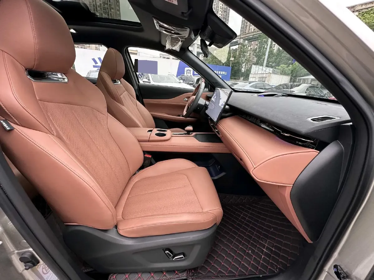 2025 ChangAn UNI-Z 1.5T 188HP L4 7DCT,autocango,china used car exporter,china ev exporter,chinese used car exporter,chinese used ev exporter