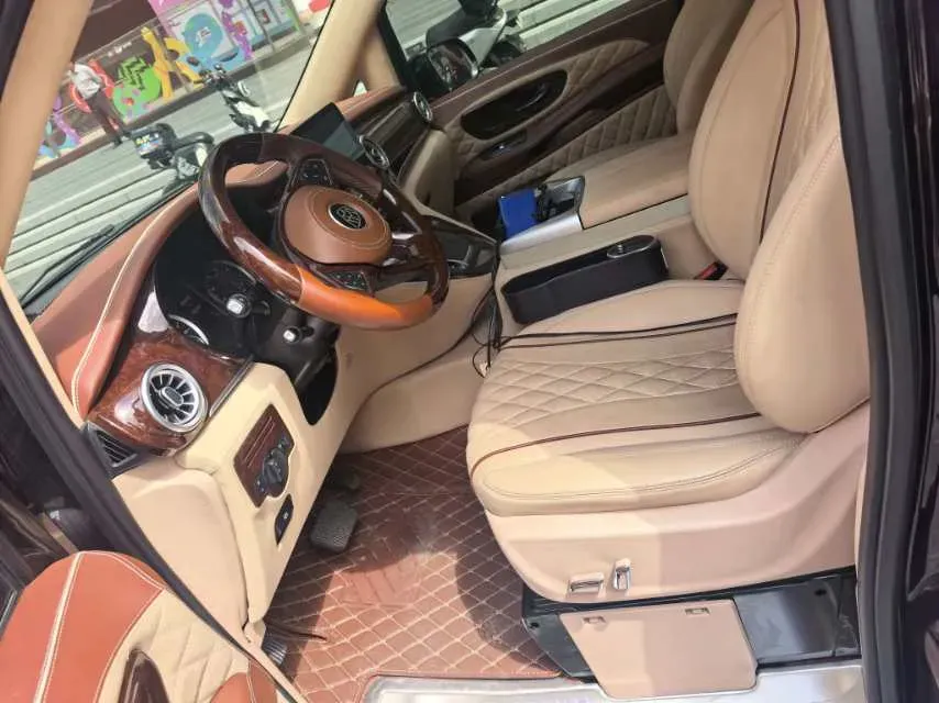 2020 Mercedes-Benz Vito 2.0T 211HP L4 9AT,autocango,china used car exporter,china ev exporter,chinese used car exporter,chinese used ev exporter