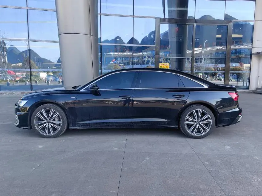 2022 Audi A6L 3.0T 340HP V6 7DCT,autocango,china used car exporter,china ev exporter,chinese used car exporter,chinese used ev exporter
