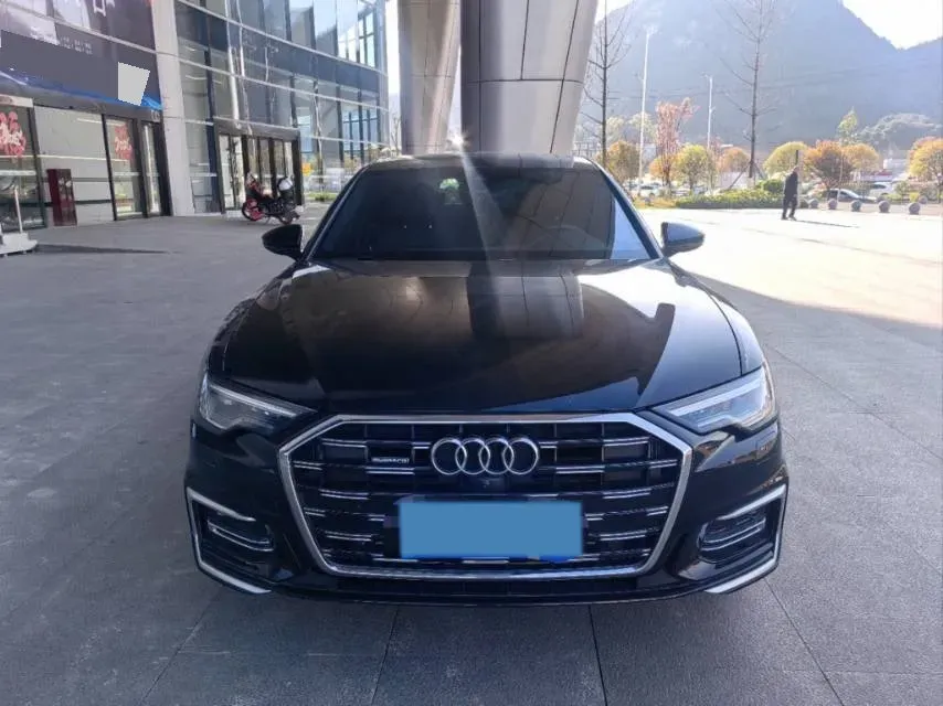 2022 Audi A6L 3.0T 340HP V6 7DCT,autocango,china used car exporter,china ev exporter,chinese used car exporter,chinese used ev exporter