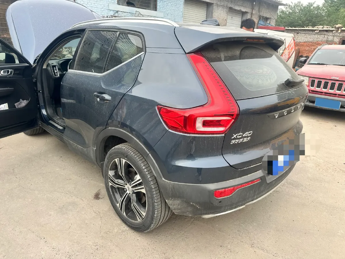2020 Volvo XC40 2.0T 190HP L4 8AT,autocango,china used car exporter,china ev exporter,chinese used car exporter,chinese used ev exporter