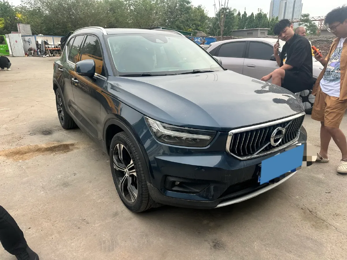 2020 Volvo XC40 2.0T 190HP L4 8AT,autocango,china used car exporter,china ev exporter,chinese used car exporter,chinese used ev exporter