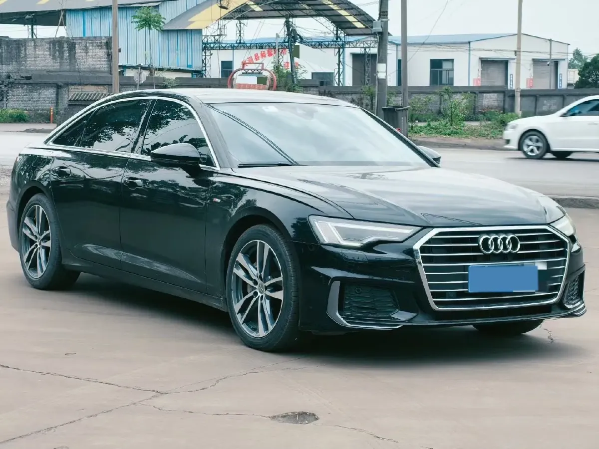 2021 Audi A6L 2.0T 190HP L4 7DCT,autocango,china used car exporter,china ev exporter,chinese used car exporter,chinese used ev exporter