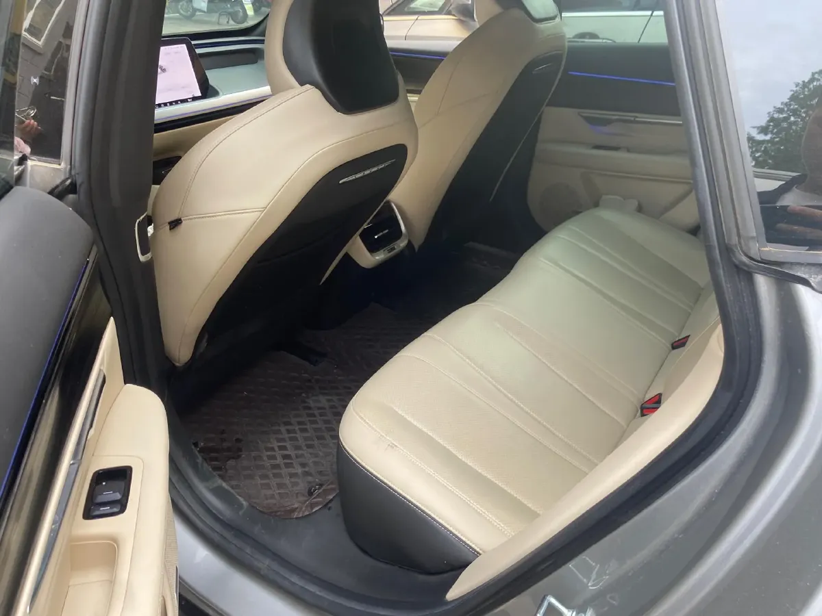 2022 Xpeng P7 BEV 60.2KWH,autocango,china used car exporter,china ev exporter,chinese used car exporter,chinese used ev exporter