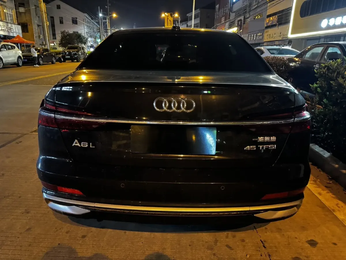 2023 Audi A6L 2.0T 245HP L4 7DCT,autocango,china used car exporter,china ev exporter,chinese used car exporter,chinese used ev exporter