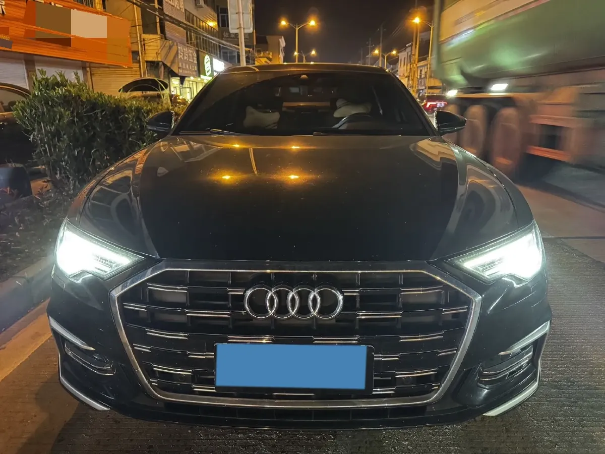 2023 Audi A6L 2.0T 245HP L4 7DCT,autocango,china used car exporter,china ev exporter,chinese used car exporter,chinese used ev exporter