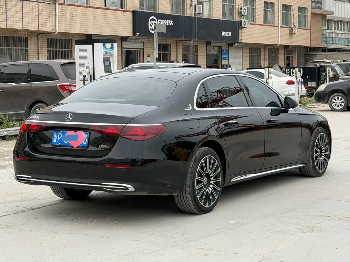 2024 Mercedes-Benz E Class 2.0T 204HP L4 9AT,autocango,china used car exporter,china ev exporter,chinese used car exporter,chinese used ev exporter
