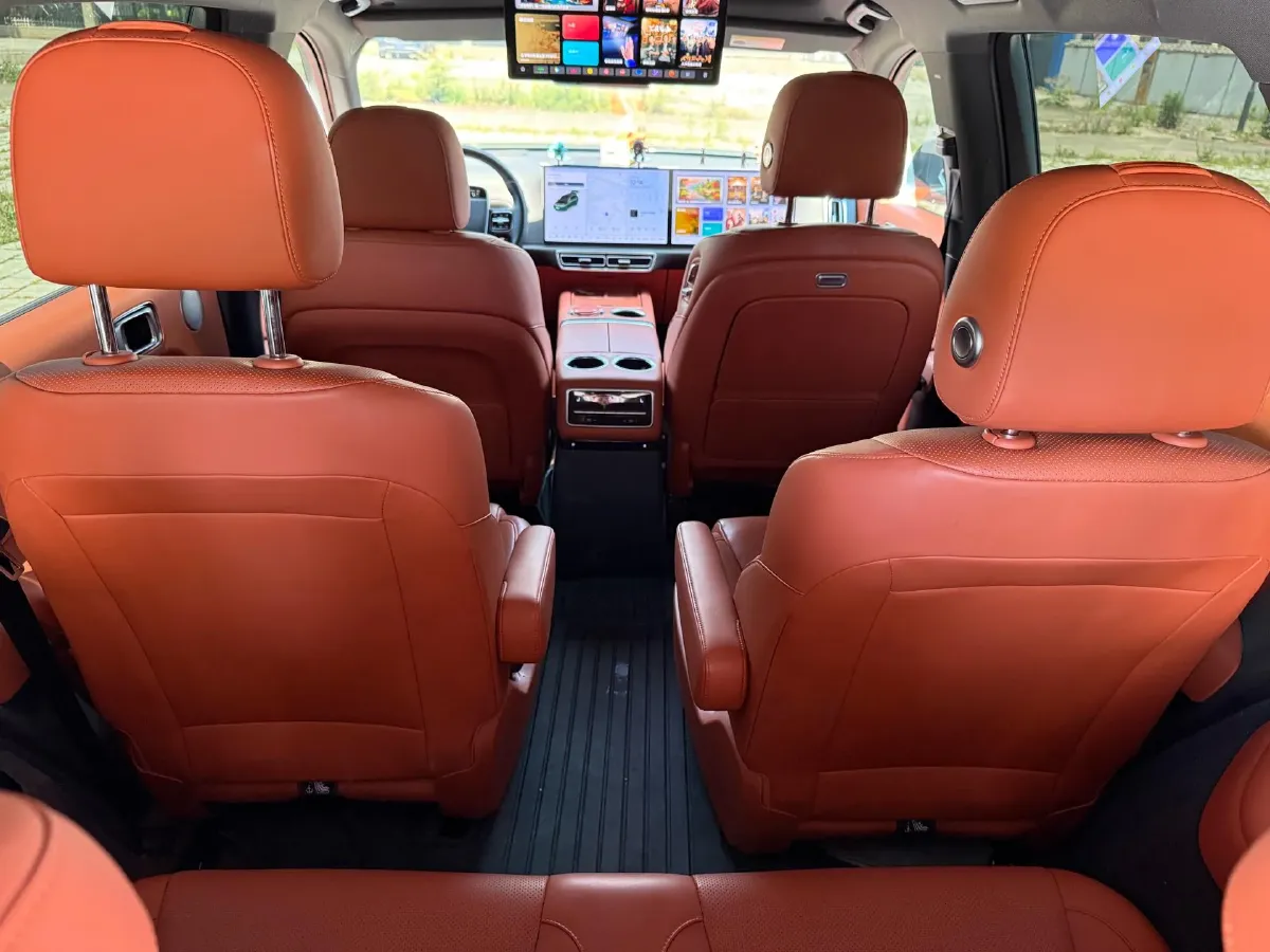 2023 Li L9 Range Extended 154HP REEV 42.6KWH,autocango,china used car exporter,china ev exporter,chinese used car exporter,chinese used ev exporter