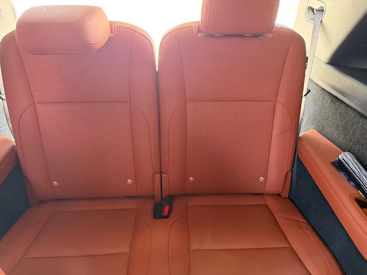 2023 Li L9 Range Extended 154HP REEV 42.6KWH,autocango,china used car exporter,china ev exporter,chinese used car exporter,chinese used ev exporter
