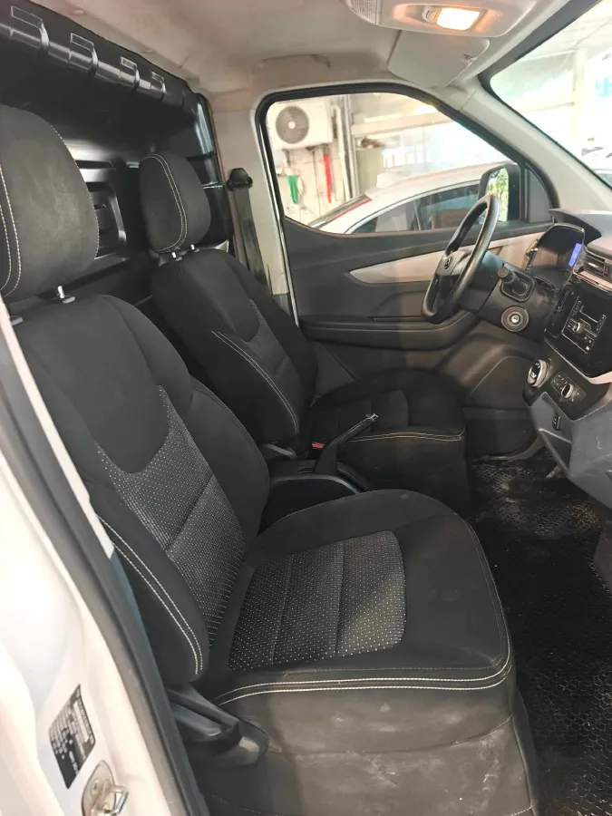 2023 MAXUS EV30 BEV 41.86KWH,autocango,china used car exporter,china ev exporter,chinese used car exporter,chinese used ev exporter