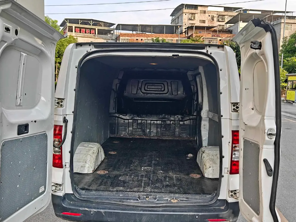 2023 MAXUS EV30 BEV 41.86KWH,autocango,china used car exporter,china ev exporter,chinese used car exporter,chinese used ev exporter