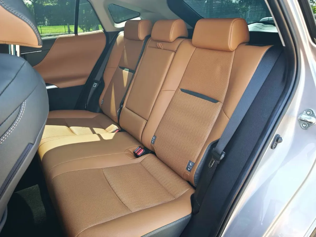 2023 Toyota Venza 2.0L 171HP L4 CVT,autocango,china used car exporter,china ev exporter,chinese used car exporter,chinese used ev exporter