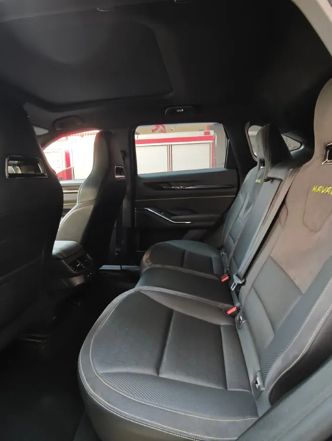 2022 Haval H6S 2.0T 211HP L4 7DCT,autocango,china used car exporter,china ev exporter,chinese used car exporter,chinese used ev exporter