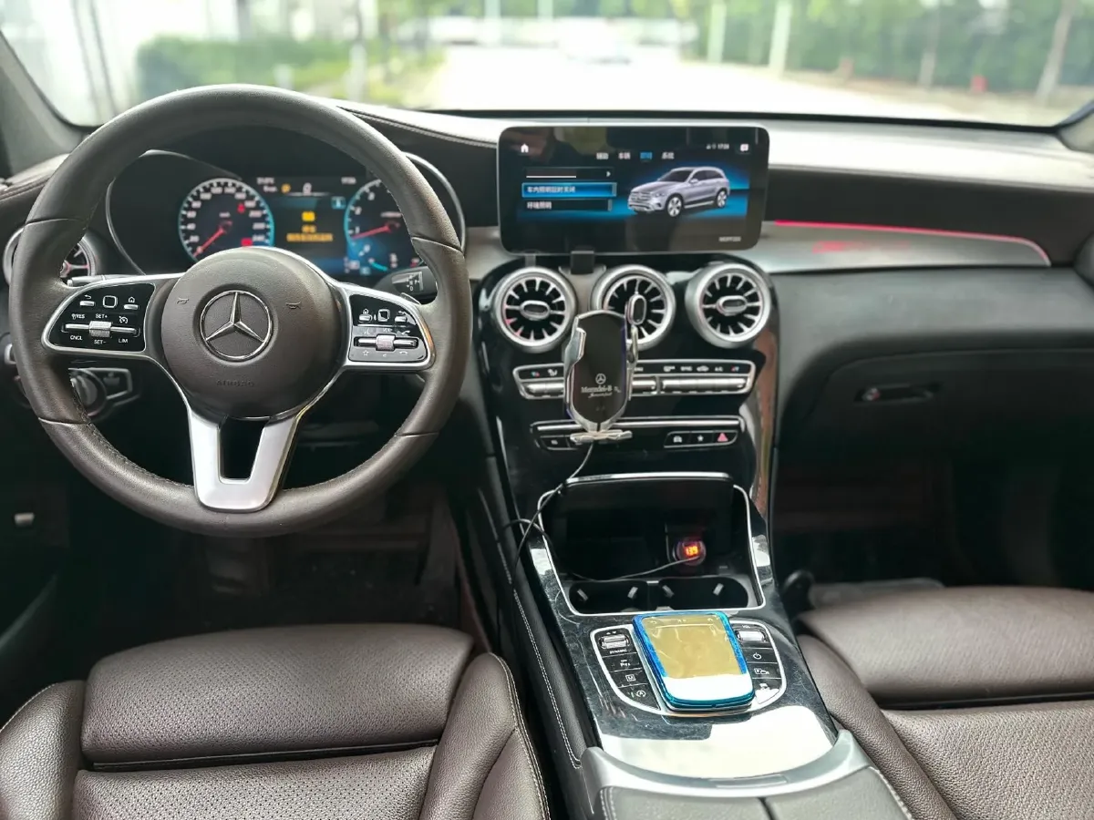 2020 Mercedes-Benz GLC Class 2.0T 197HP L4 9AT,autocango,china used car exporter,china ev exporter,chinese used car exporter,chinese used ev exporter