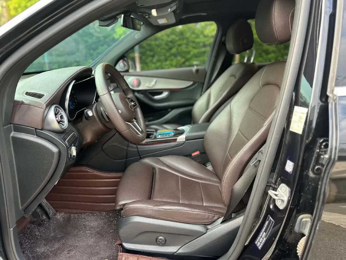 2020 Mercedes-Benz GLC Class 2.0T 197HP L4 9AT,autocango,china used car exporter,china ev exporter,chinese used car exporter,chinese used ev exporter