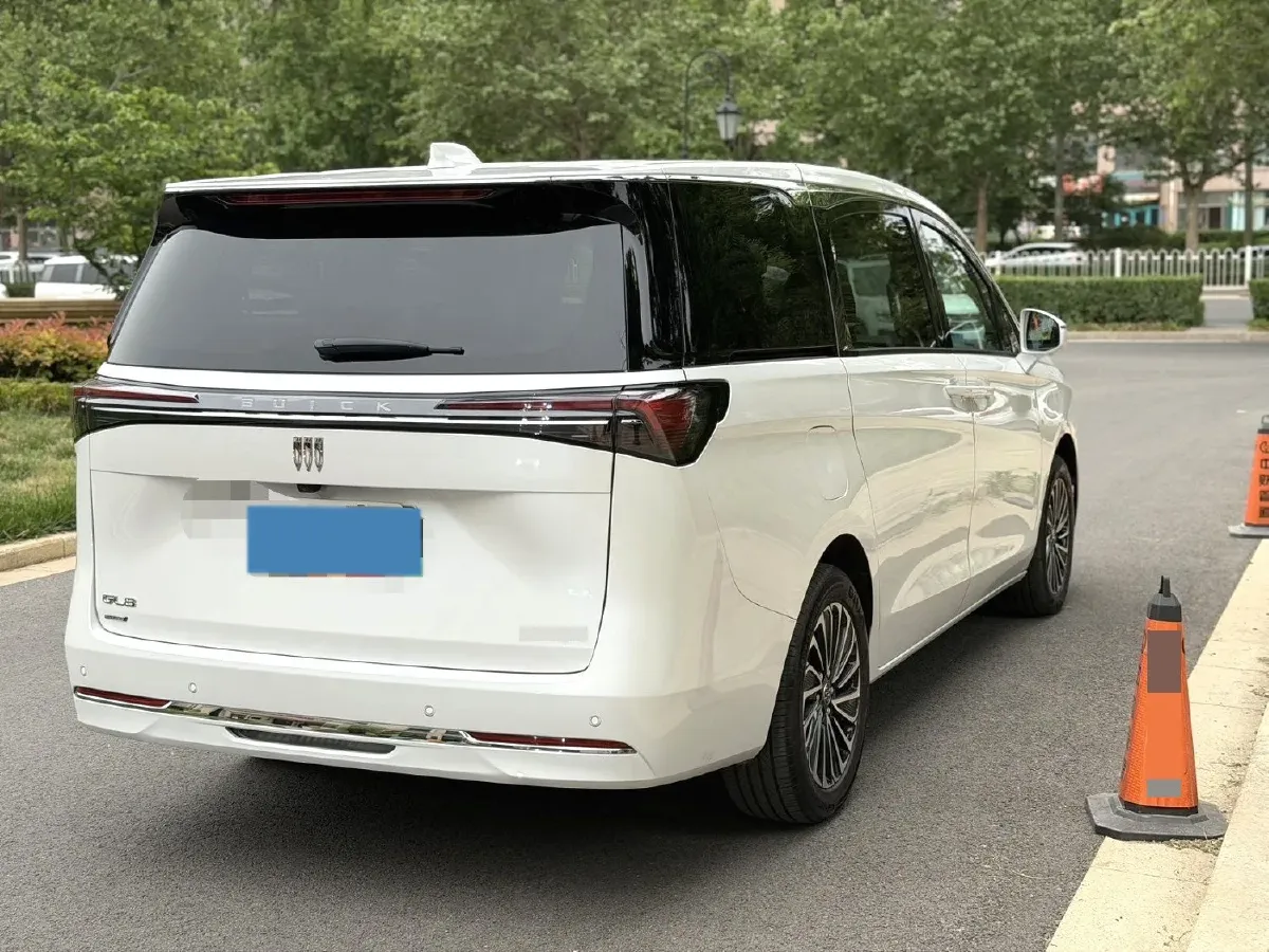 2025 Buick GL8 1.5T 180HP L4 2DHT PHEV,autocango,china used car exporter,china ev exporter,chinese used car exporter,chinese used ev exporter