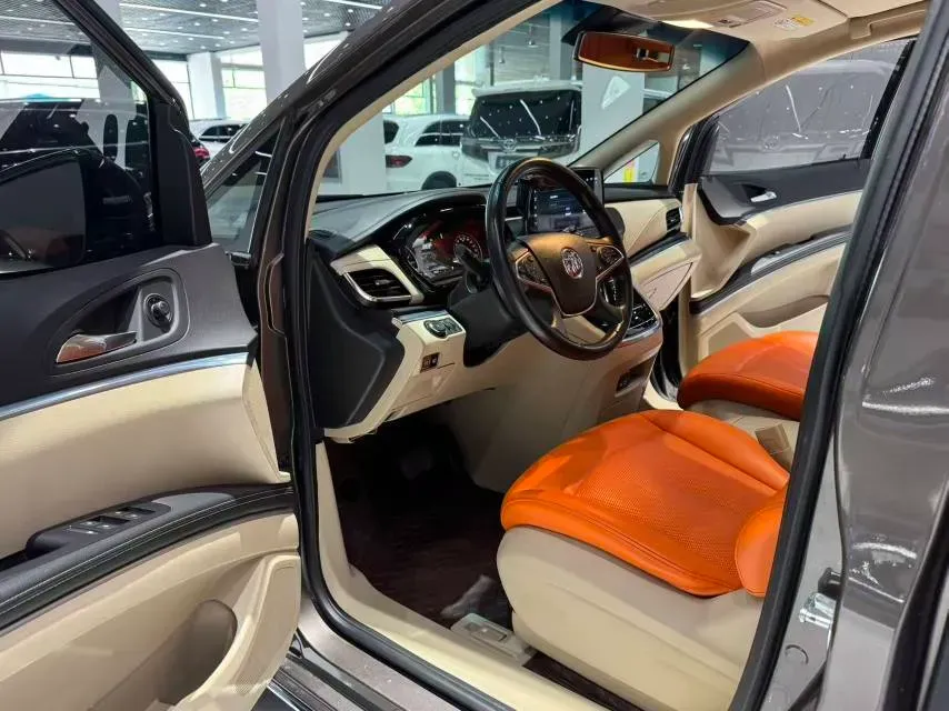 2023 Buick GL8 2.0T 237HP L4 9AT,autocango,china used car exporter,china ev exporter,chinese used car exporter,chinese used ev exporter