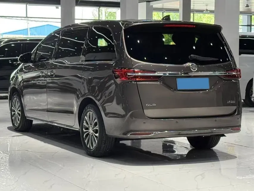2023 Buick GL8 2.0T 237HP L4 9AT,autocango,china used car exporter,china ev exporter,chinese used car exporter,chinese used ev exporter