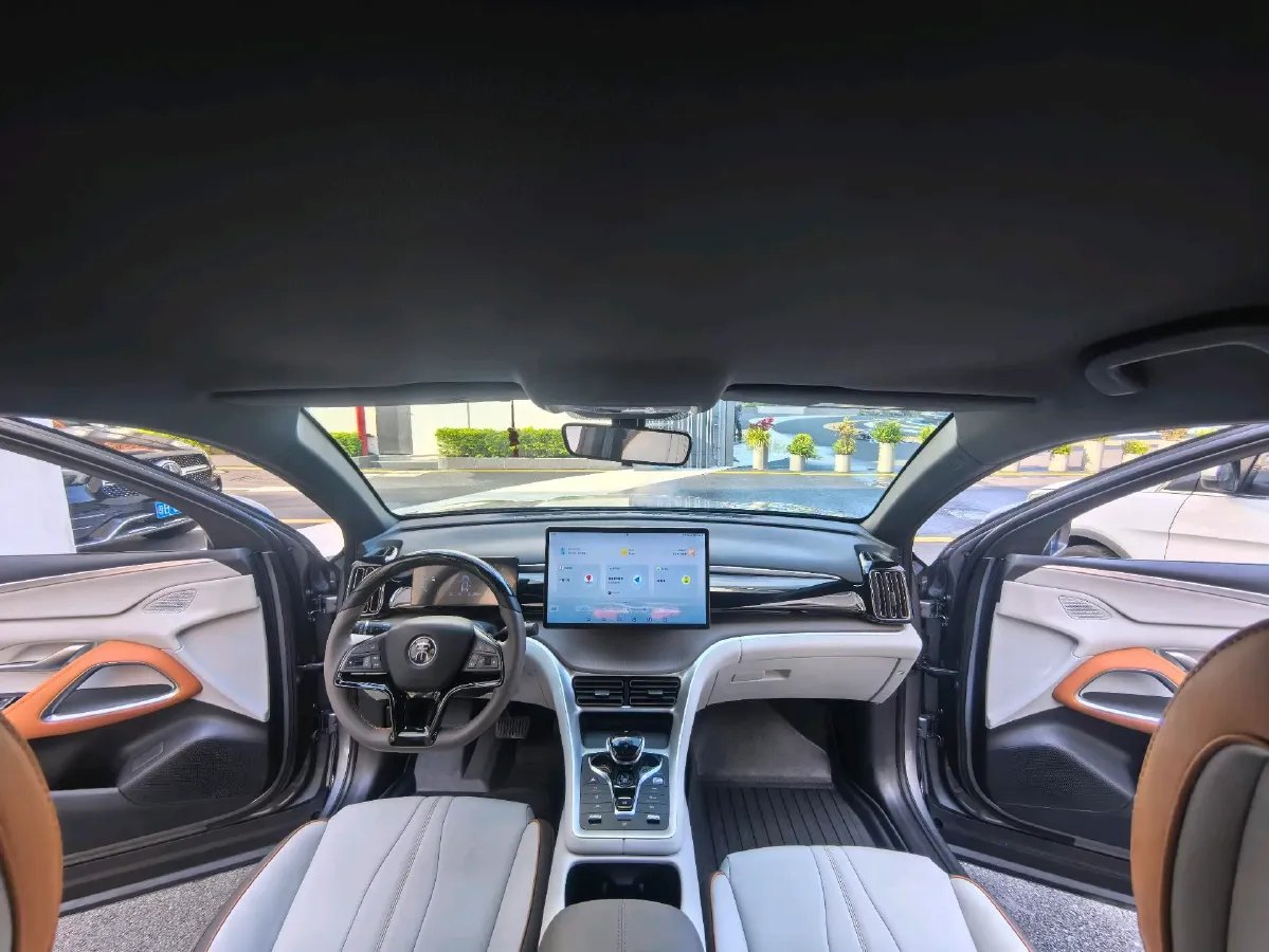 2022 Ruichi Auto EC35 BEV 82HP BEV 36.288KWH,autocango,china used car exporter,china ev exporter,chinese used car exporter,chinese used ev exporter