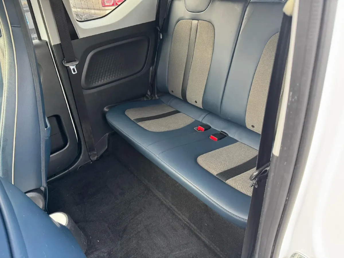 2022 WuLing HongGuang MINI EV BEV 26.5KWH,autocango,china used car exporter,china ev exporter,chinese used car exporter,chinese used ev exporter