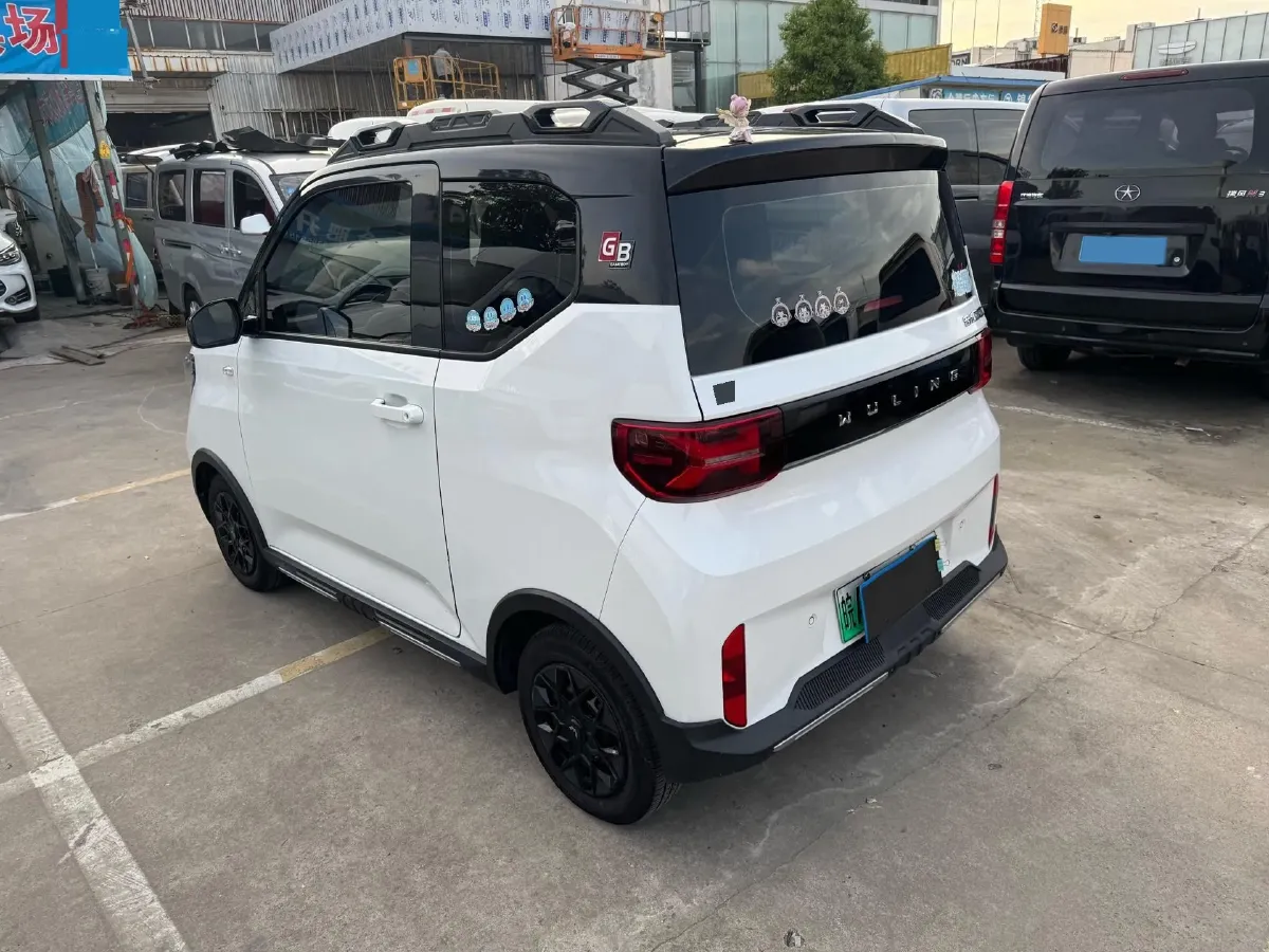 2022 WuLing HongGuang MINI EV BEV 26.5KWH,autocango,china used car exporter,china ev exporter,chinese used car exporter,chinese used ev exporter