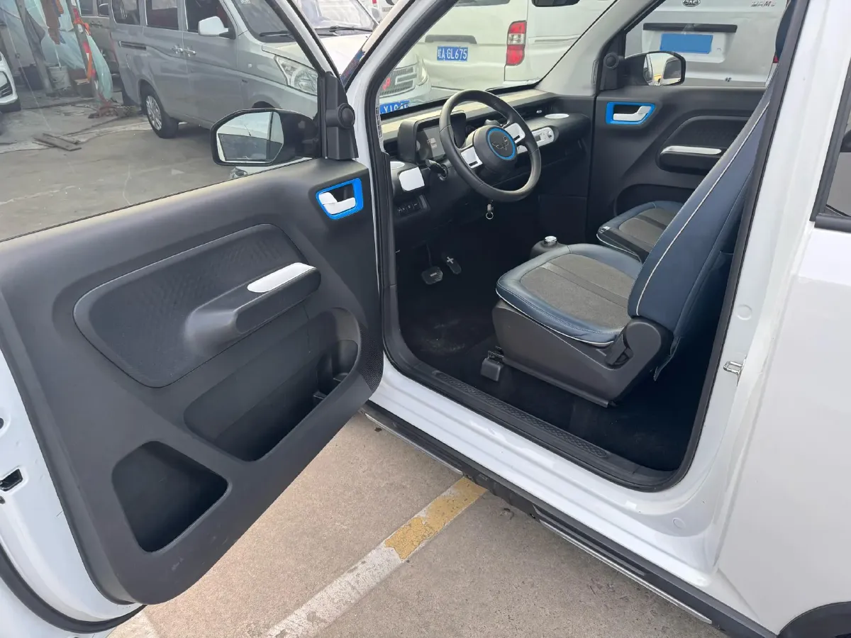 2022 WuLing HongGuang MINI EV BEV 26.5KWH,autocango,china used car exporter,china ev exporter,chinese used car exporter,chinese used ev exporter