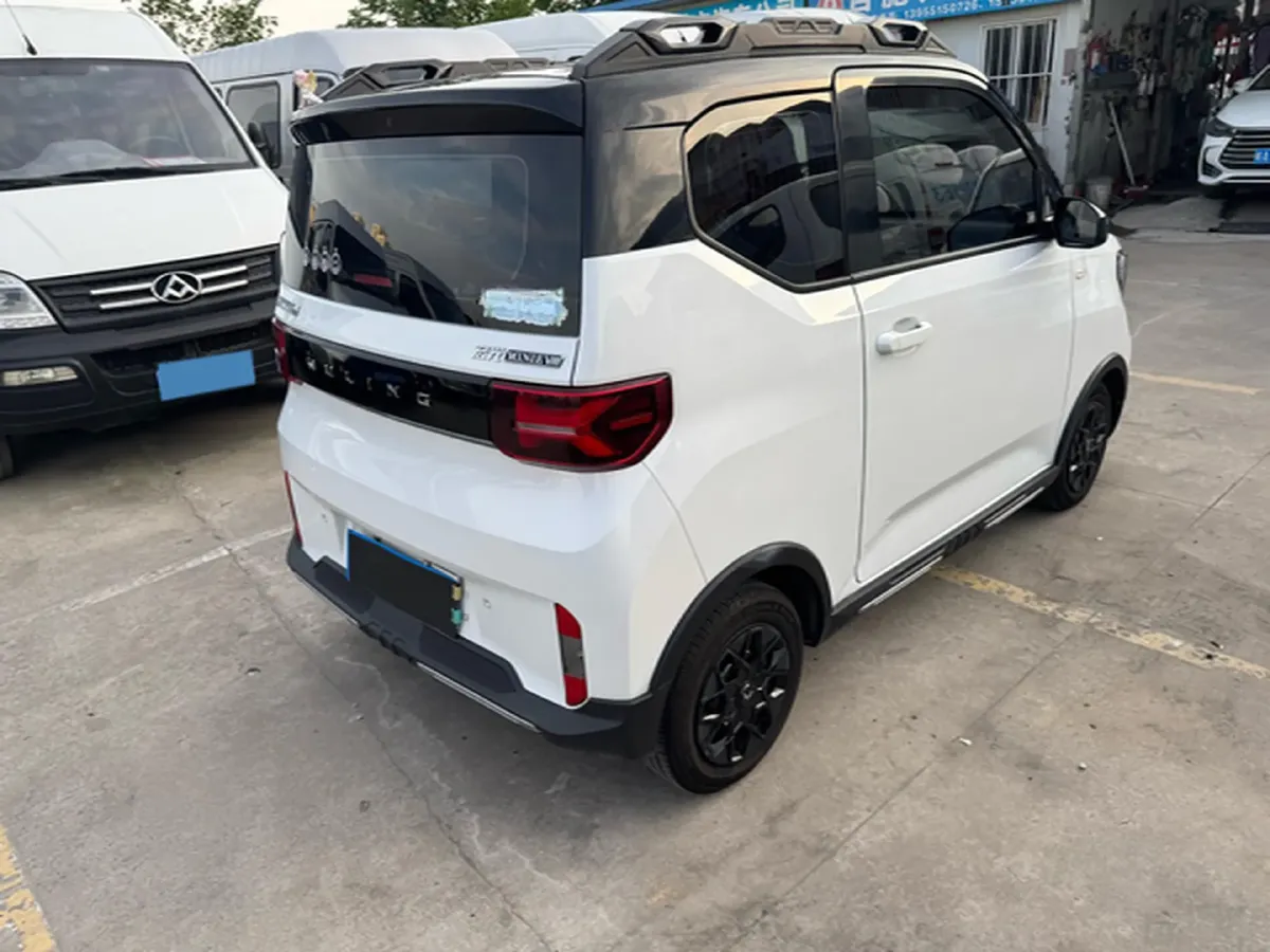 2022 WuLing HongGuang MINI EV BEV 26.5KWH,autocango,china used car exporter,china ev exporter,chinese used car exporter,chinese used ev exporter
