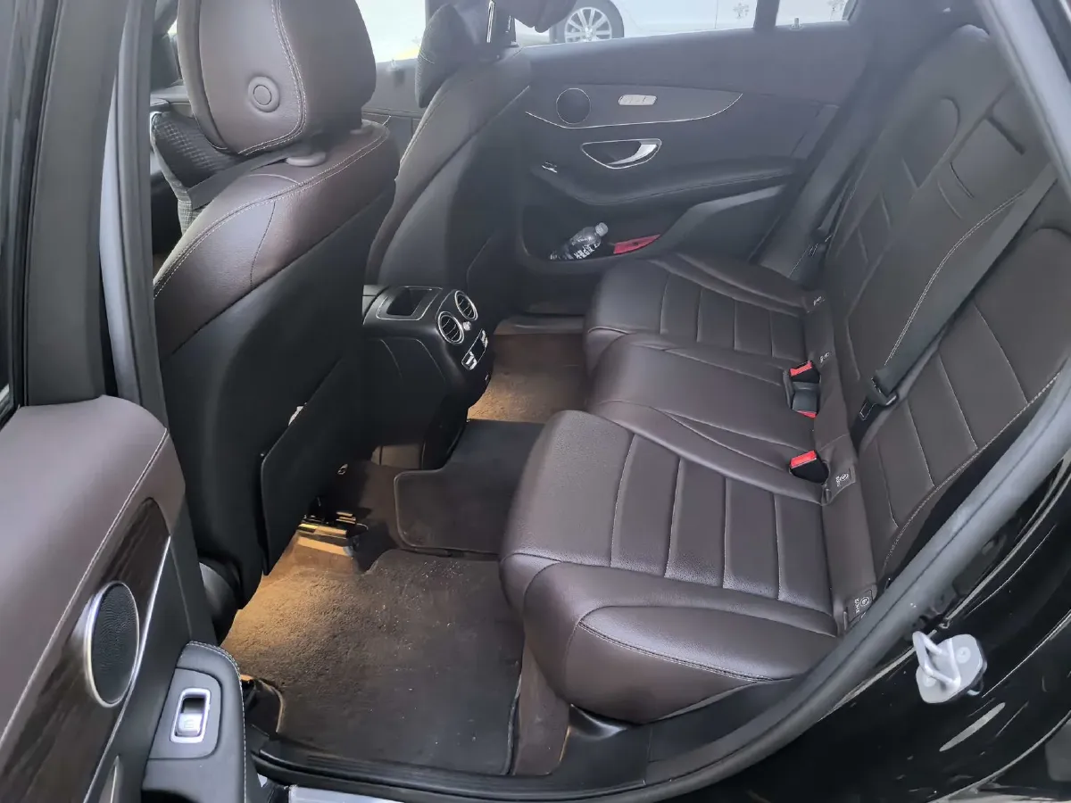 2022 Mercedes-Benz GLC Class 2.0T 258HP L4 9AT,autocango,china used car exporter,china ev exporter,chinese used car exporter,chinese used ev exporter