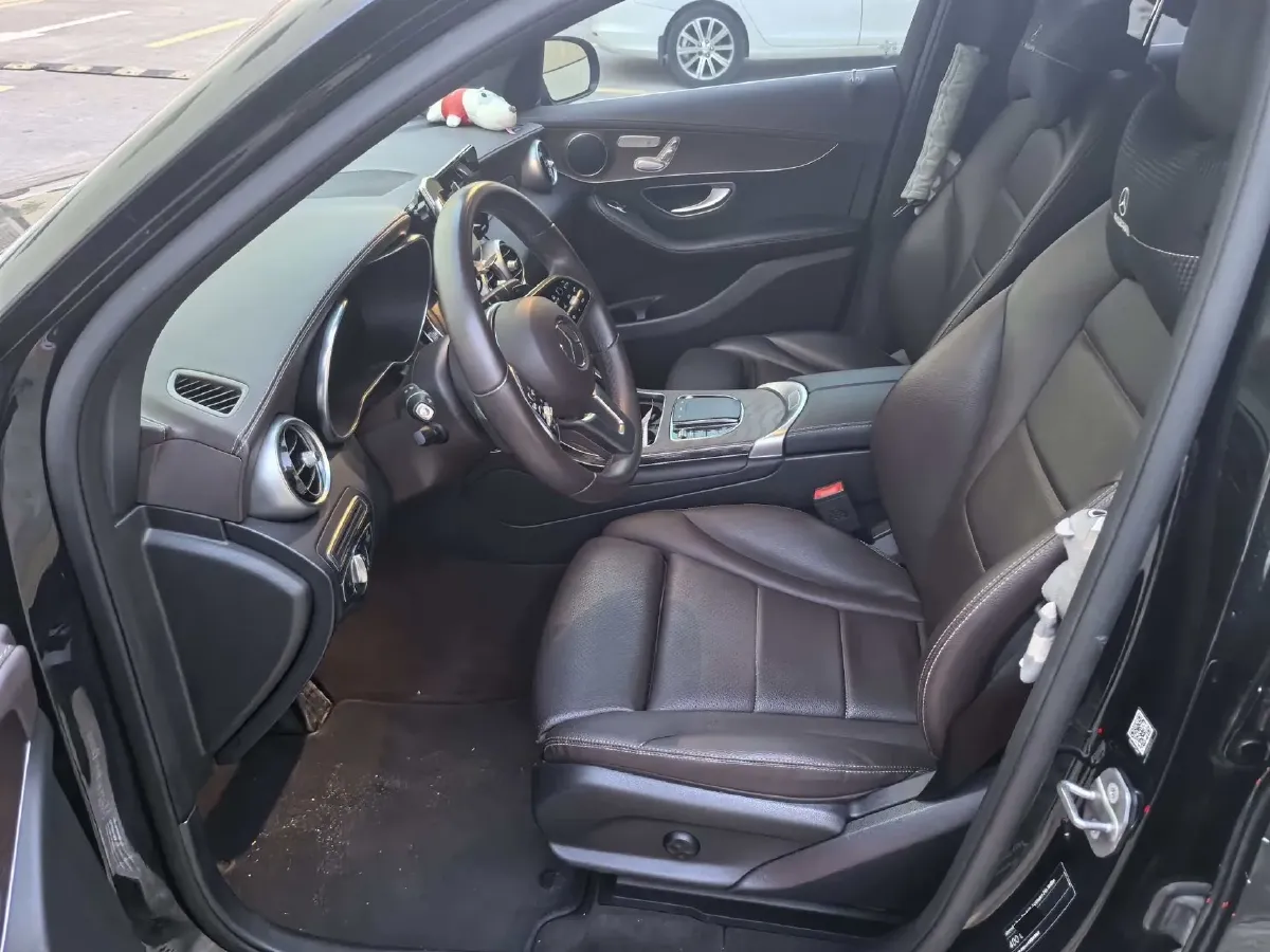2022 Mercedes-Benz GLC Class 2.0T 258HP L4 9AT,autocango,china used car exporter,china ev exporter,chinese used car exporter,chinese used ev exporter