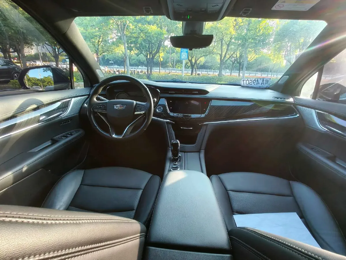 2022 Cadillac XT6 2.0T 237HP L4 9AT,autocango,china used car exporter,china ev exporter,chinese used car exporter,chinese used ev exporter