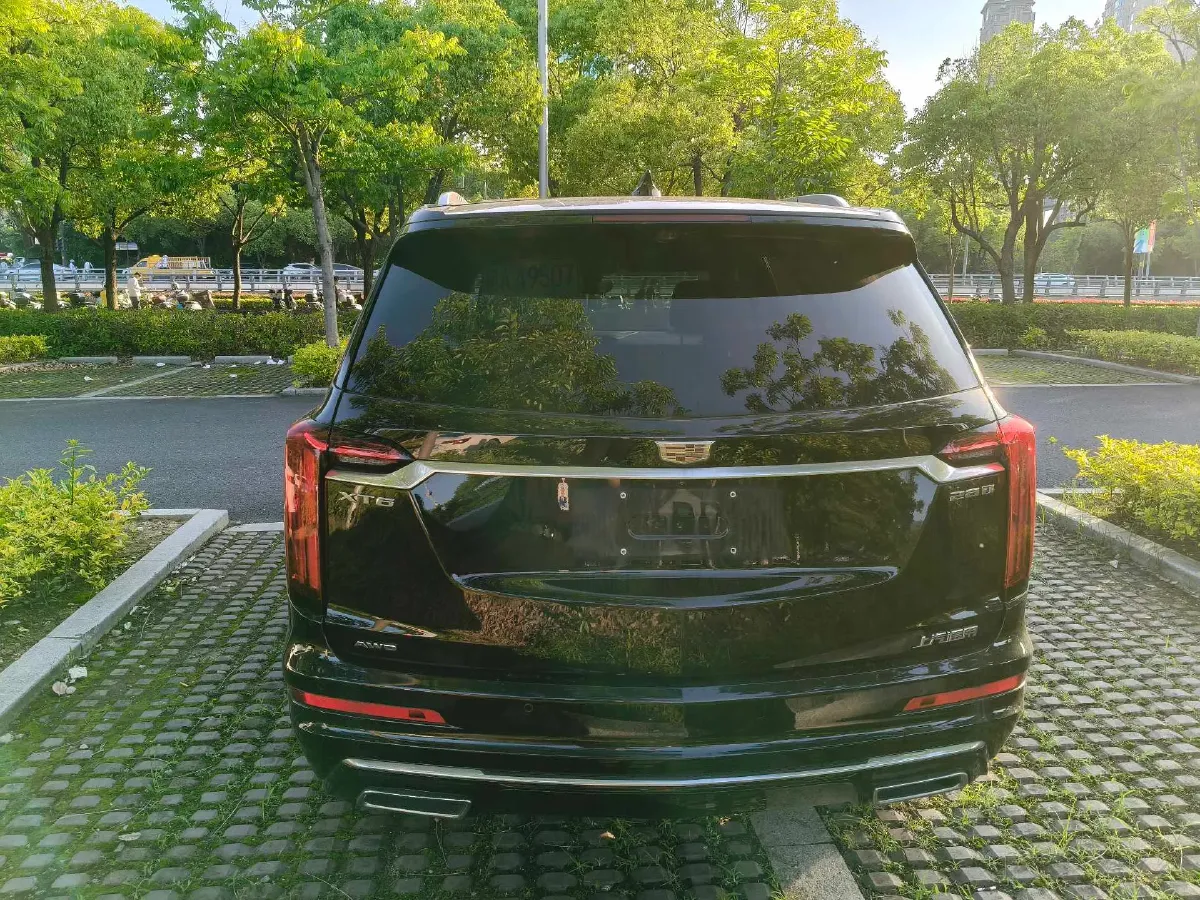 2022 Cadillac XT6 2.0T 237HP L4 9AT,autocango,china used car exporter,china ev exporter,chinese used car exporter,chinese used ev exporter