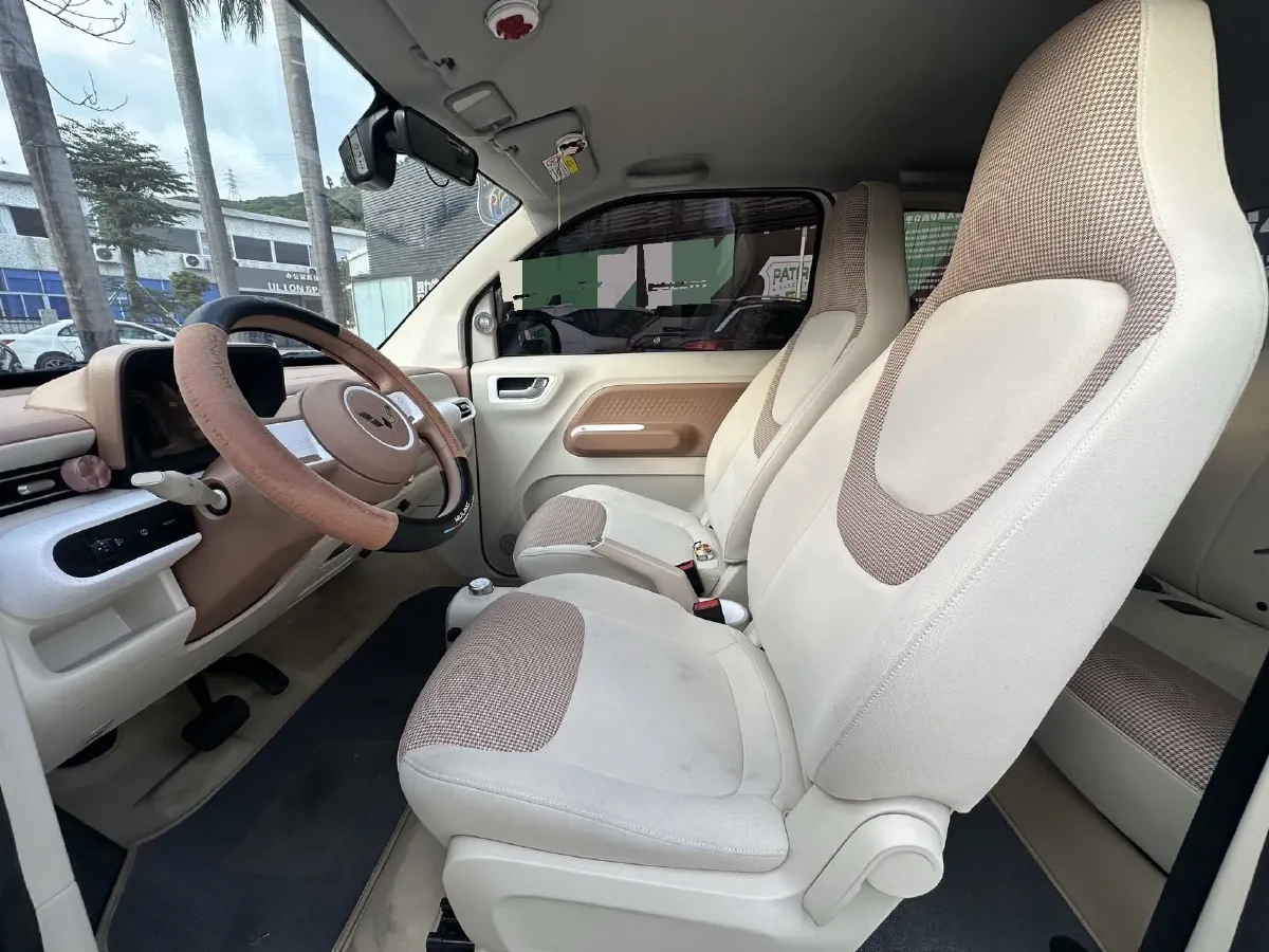 2024 WuLing HongGuang MINI EV BEV 17.3KWH,autocango,china used car exporter,china ev exporter,chinese used car exporter,chinese used ev exporter