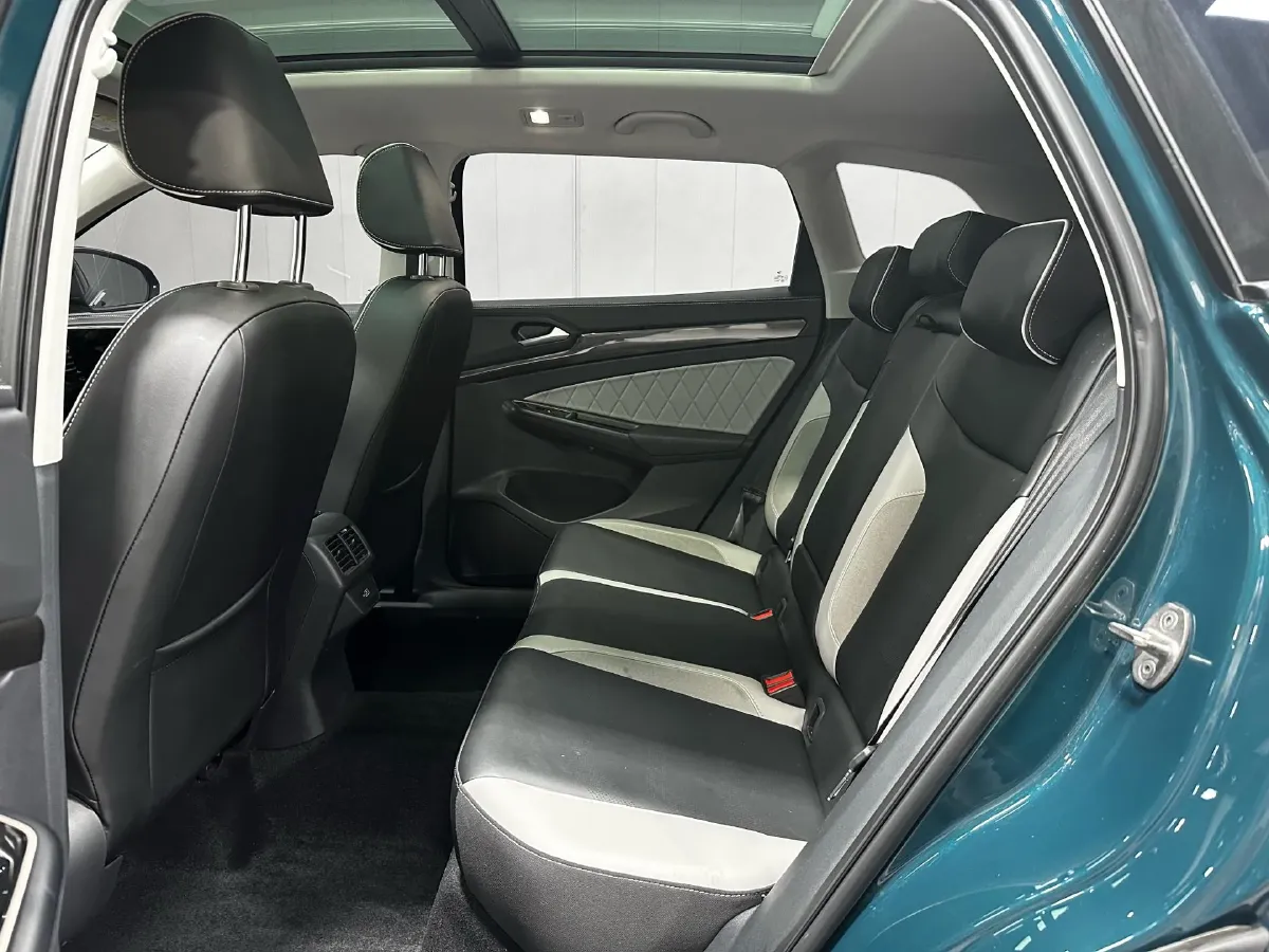 2022 Jetta VS7 1.4T 150HP L4 6AT,autocango,china used car exporter,china ev exporter,chinese used car exporter,chinese used ev exporter