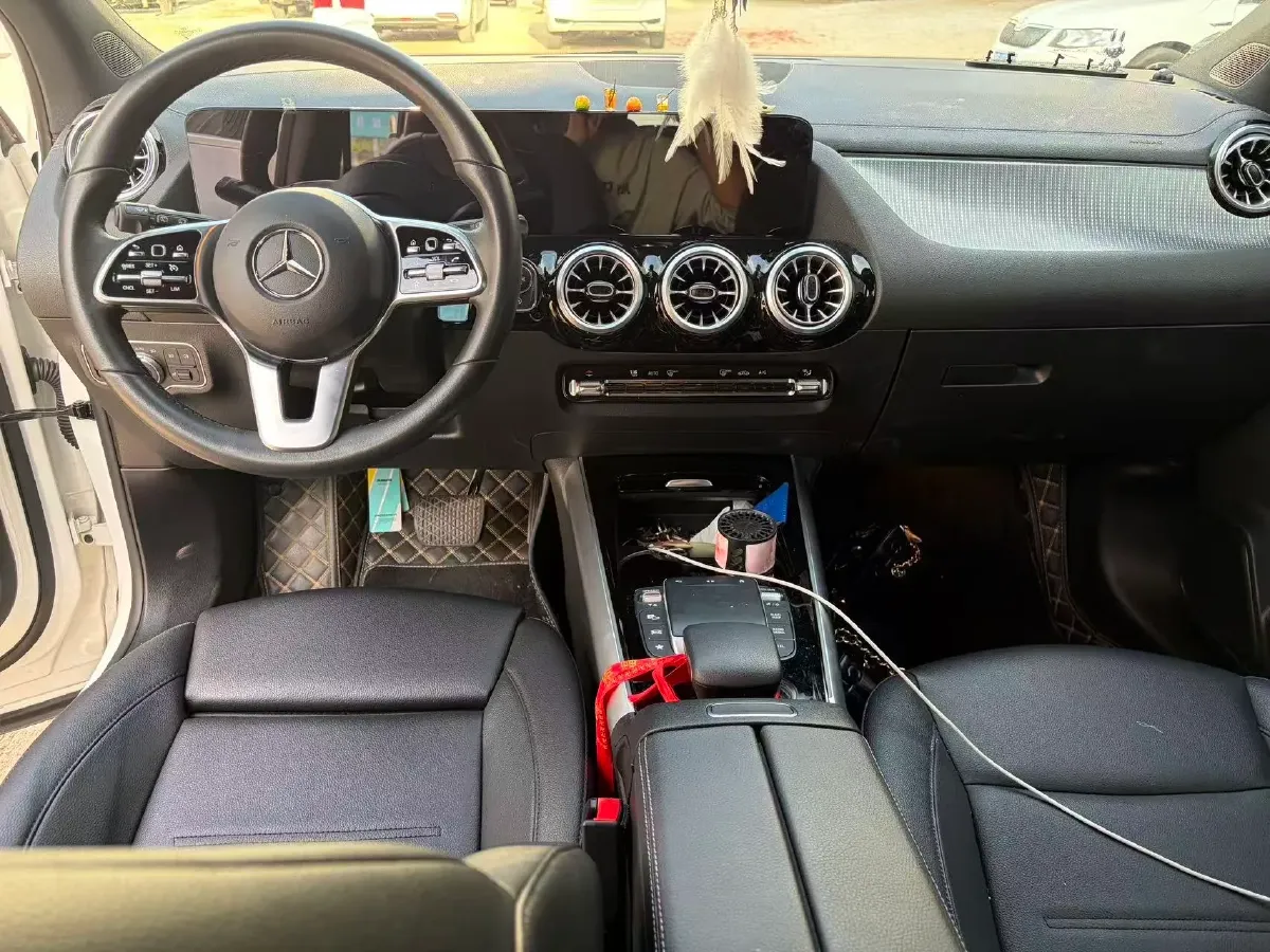2023 Mercedes-Benz GLA Class 2.0T 190HP L4 8DCT,autocango,china used car exporter,china ev exporter,chinese used car exporter,chinese used ev exporter