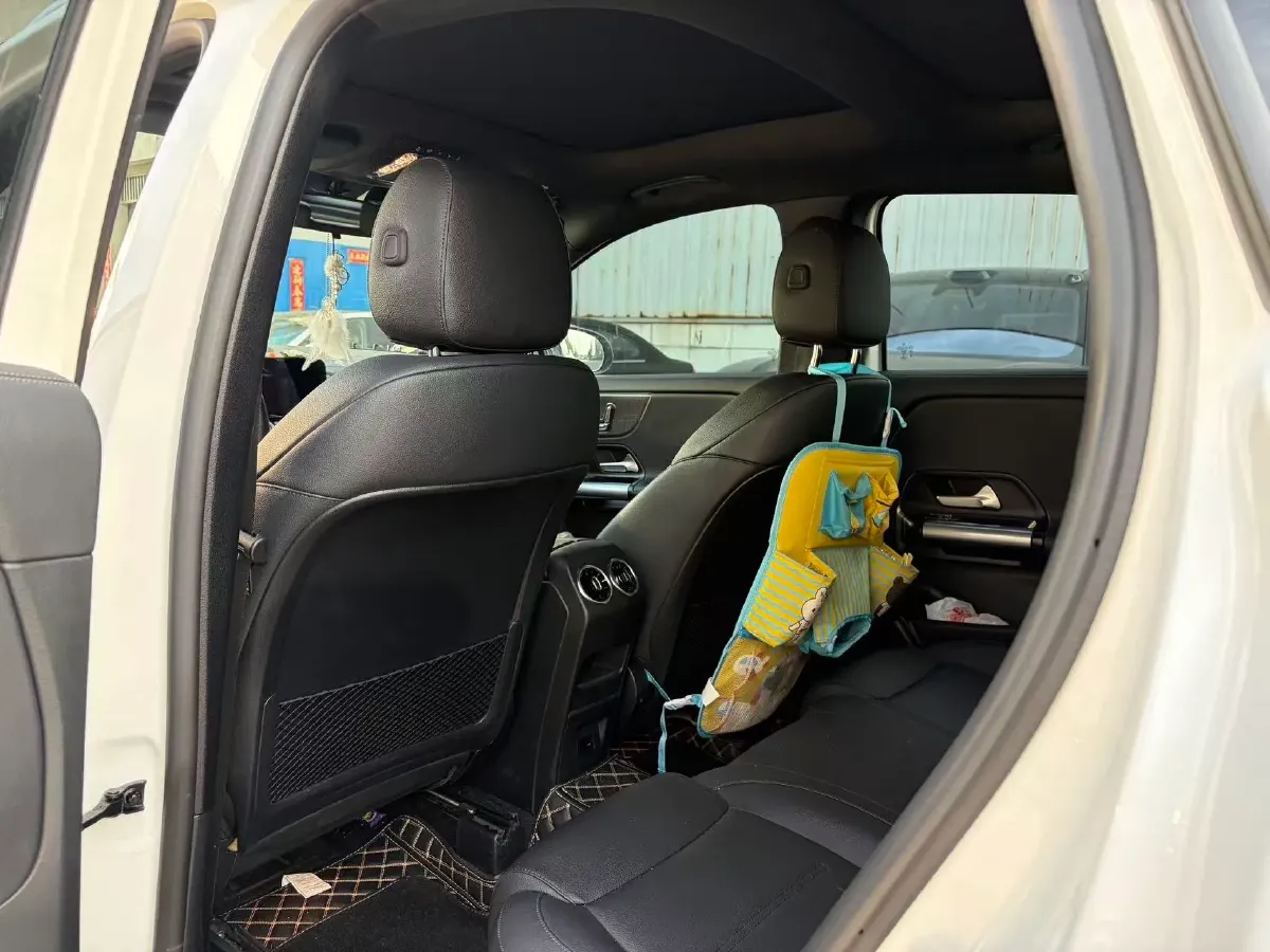 2023 Mercedes-Benz GLA Class 2.0T 190HP L4 8DCT,autocango,china used car exporter,china ev exporter,chinese used car exporter,chinese used ev exporter