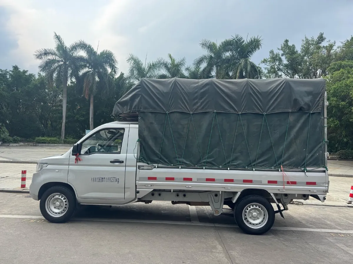2022 WuLing RongGuang New Truck 1.8L 125HP L4 5MT,autocango,china used car exporter,china ev exporter,chinese used car exporter,chinese used ev exporter