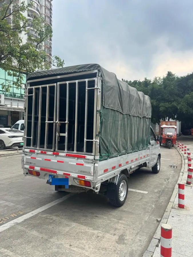 2022 WuLing RongGuang New Truck 1.8L 125HP L4 5MT,autocango,china used car exporter,china ev exporter,chinese used car exporter,chinese used ev exporter