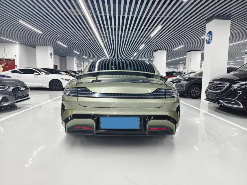 2024 MI SU7 BEV 94.3KWH,autocango,china used car exporter,china ev exporter,chinese used car exporter,chinese used ev exporter