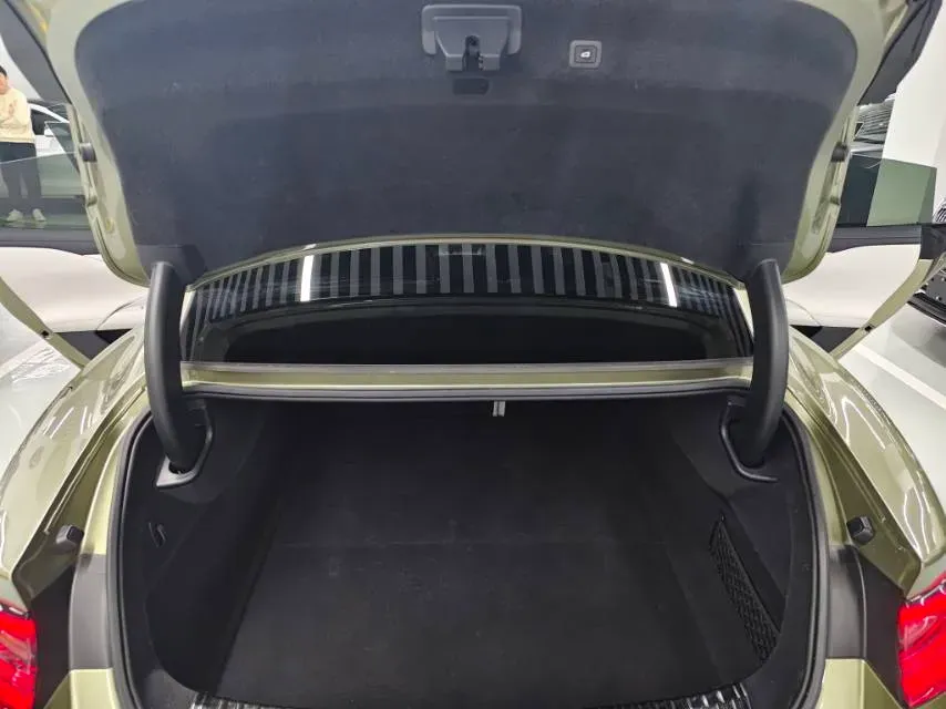 2024 MI SU7 BEV 94.3KWH,autocango,china used car exporter,china ev exporter,chinese used car exporter,chinese used ev exporter