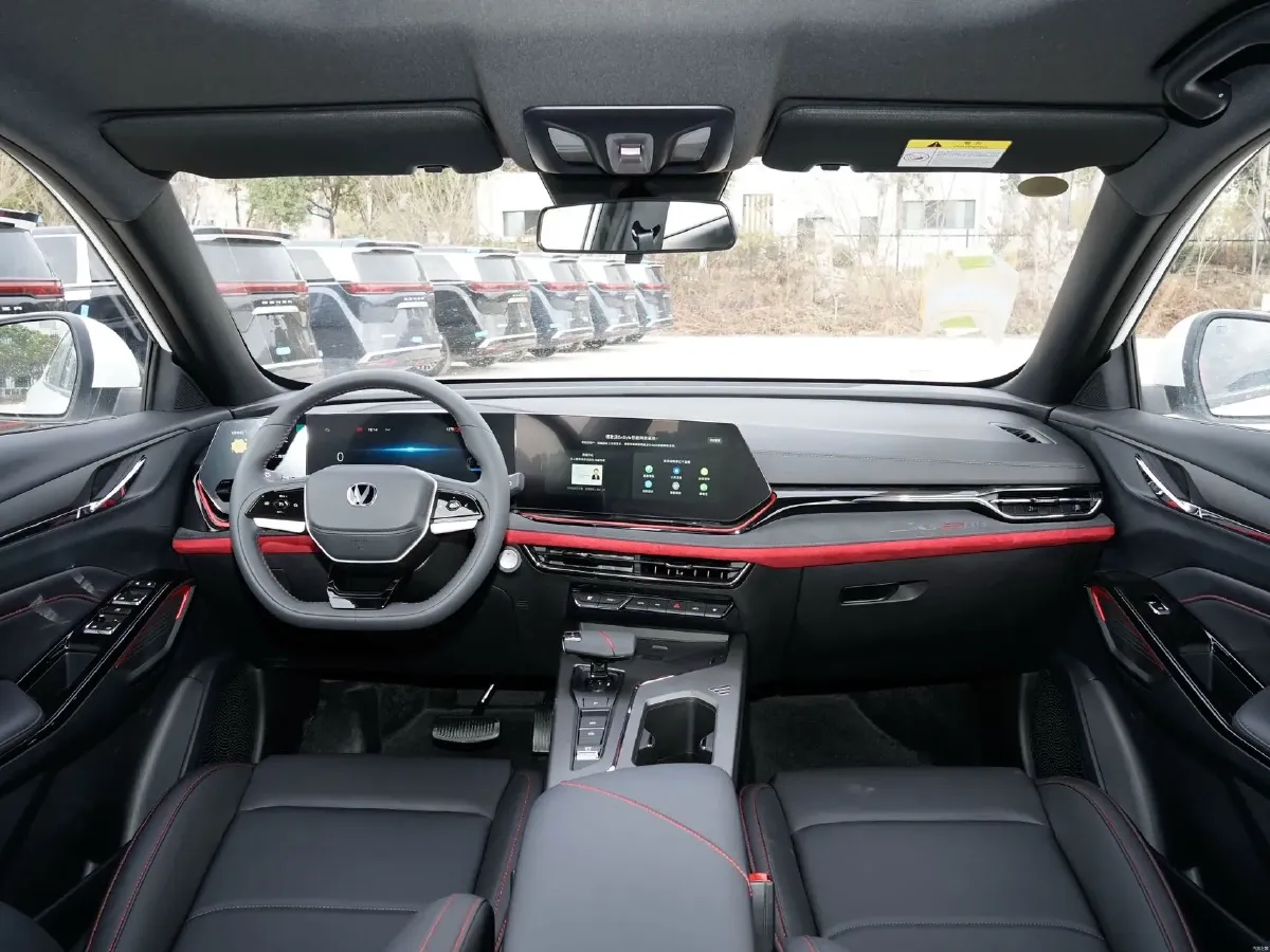 2024 ChangAn X5 PLUS 1.5T 188HP L4 7DCT,autocango,china used car exporter,china ev exporter,chinese used car exporter,chinese used ev exporter