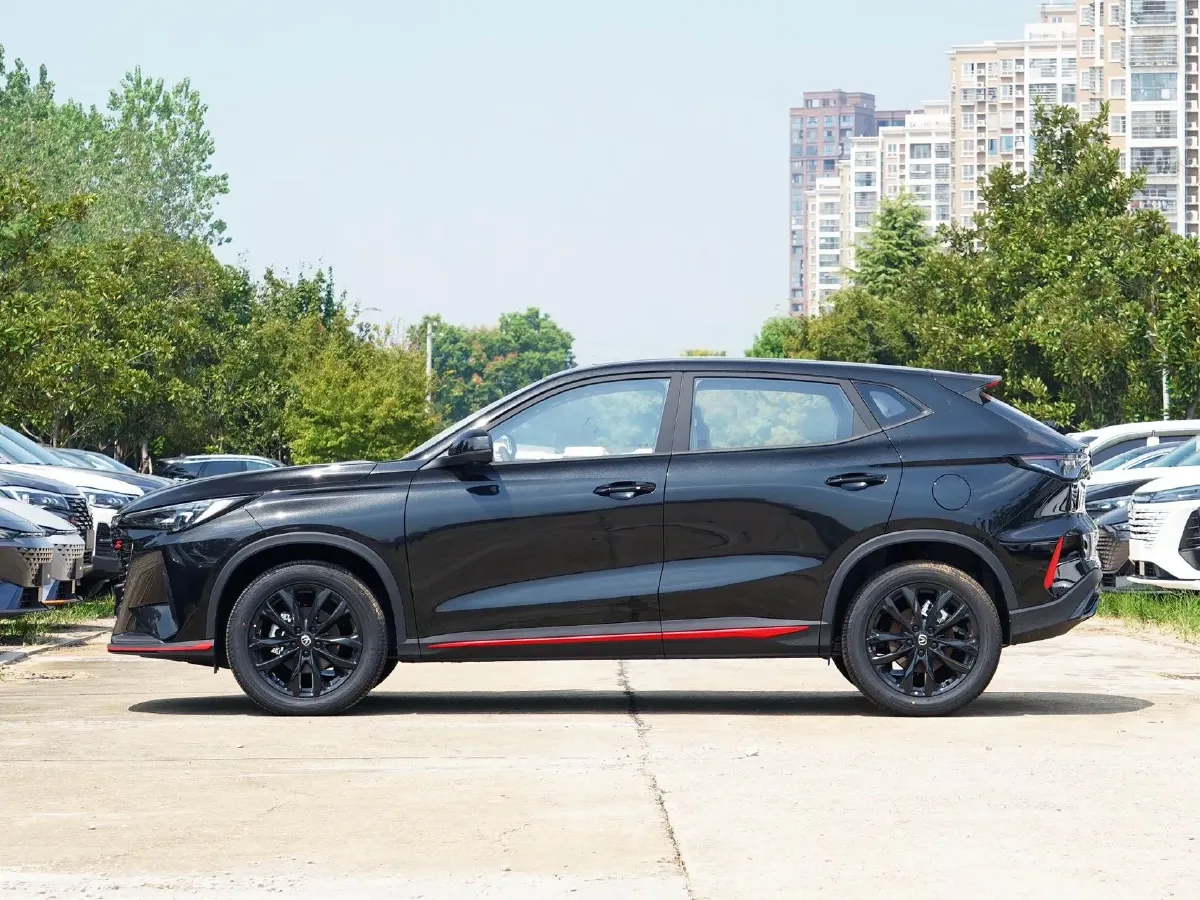 2024 ChangAn X5 PLUS 1.5T 188HP L4 7DCT,autocango,china used car exporter,china ev exporter,chinese used car exporter,chinese used ev exporter