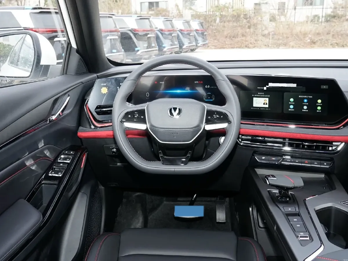 2024 ChangAn X5 PLUS 1.5T 188HP L4 7DCT,autocango,china used car exporter,china ev exporter,chinese used car exporter,chinese used ev exporter