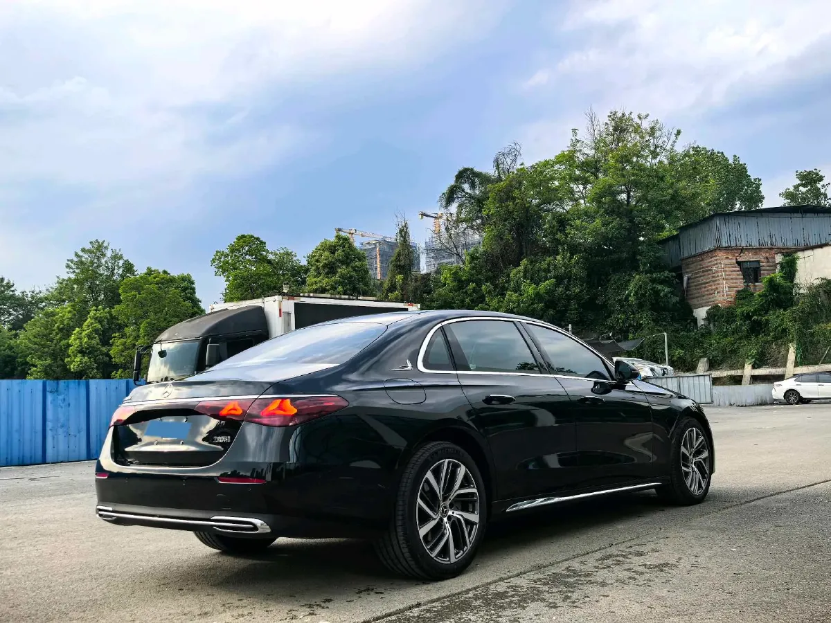 2025 Mercedes-Benz E Class 2.0T 258HP L4 9AT,autocango,china used car exporter,china ev exporter,chinese used car exporter,chinese used ev exporter