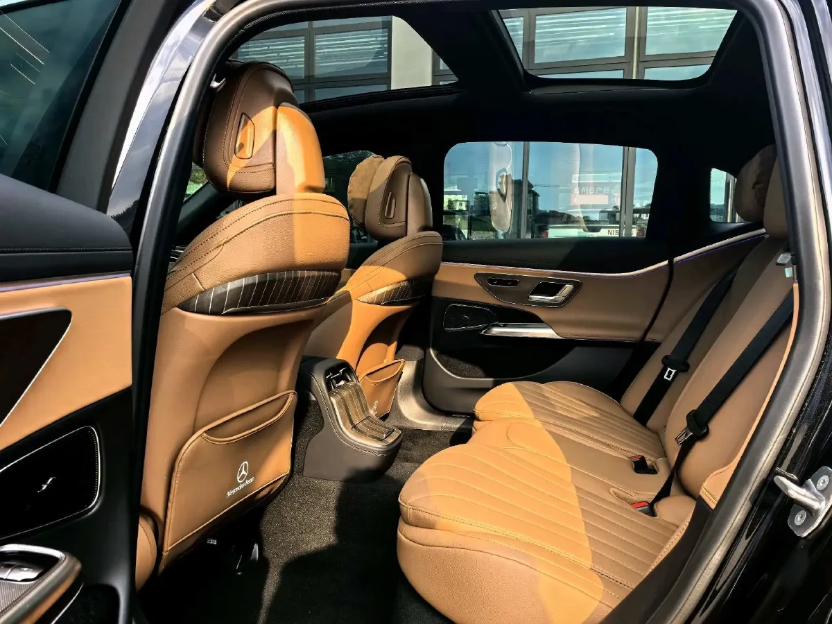 2025 Mercedes-Benz E Class 2.0T 258HP L4 9AT,autocango,china used car exporter,china ev exporter,chinese used car exporter,chinese used ev exporter
