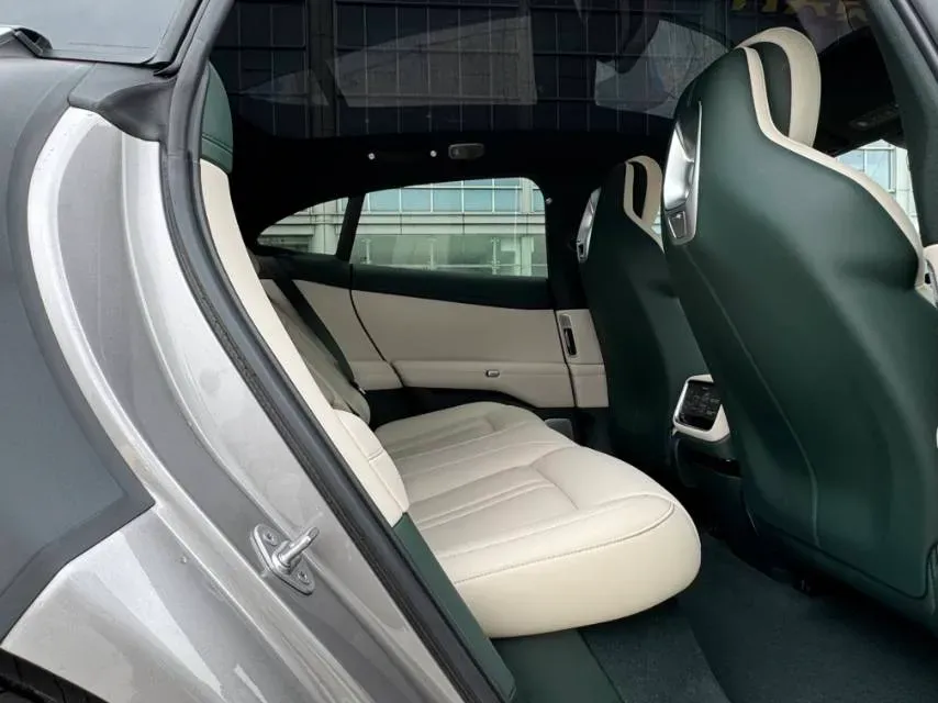 2025 MI YU7 BEV 96.3KWH,autocango,china used car exporter,china ev exporter,chinese used car exporter,chinese used ev exporter