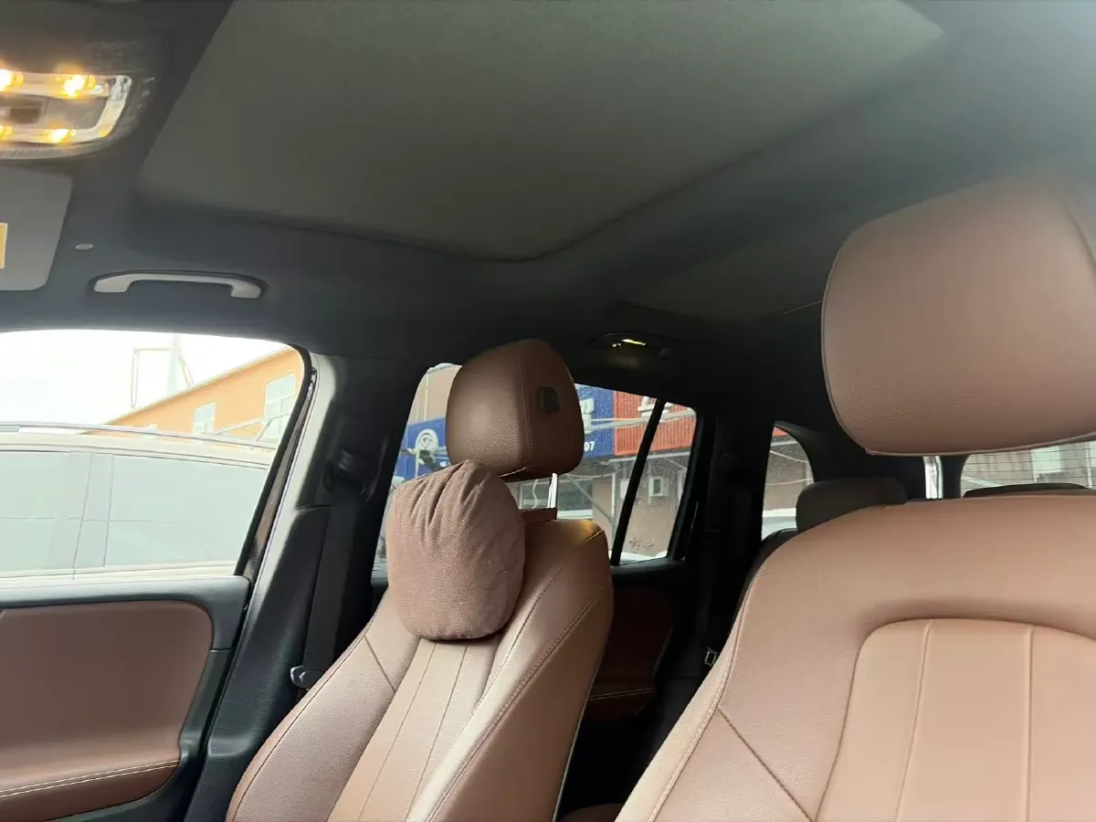 2023 Mercedes-Benz GLB Class 2.0T 190HP L4 8DCT,autocango,china used car exporter,china ev exporter,chinese used car exporter,chinese used ev exporter