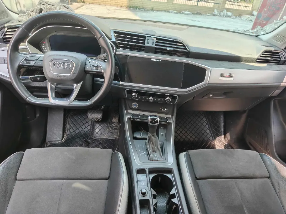 2020 Audi Q3 1.4T 150HP L4 7DCT,autocango,china used car exporter,china ev exporter,chinese used car exporter,chinese used ev exporter