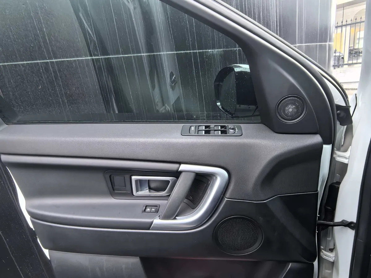 2019 Land Rover Discovery Sport 2.0T 241HP L4 9AT,autocango,china used car exporter,china ev exporter,chinese used car exporter,chinese used ev exporter